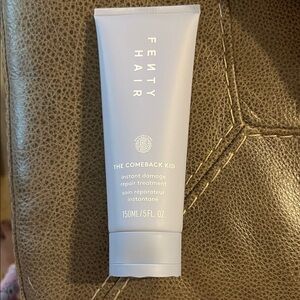 Fenty Beauty - The Comeback Kid Instant damage repair treatment. 5 fl oz